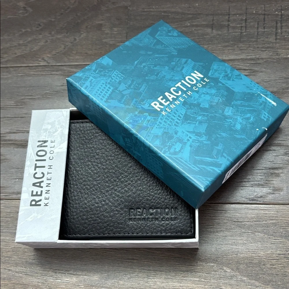 Reaction Kenneth Cole new box